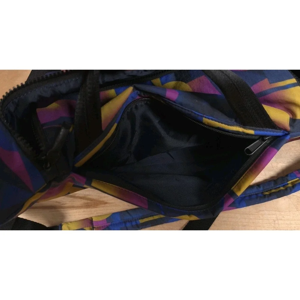 Timbuk2 Mirrorless Camera Bag Messenger Sling Padded Purple Gold Geometric